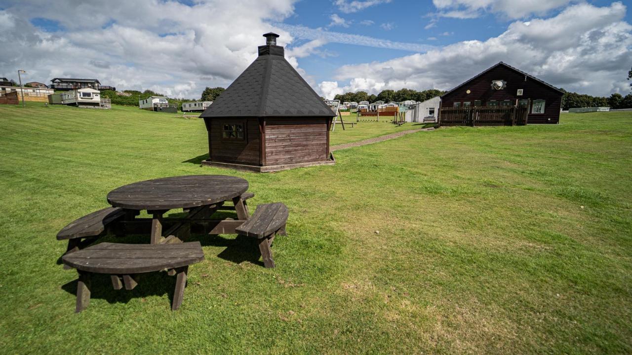 Caravan Rabbit House No 81 At Three Lochs Holiday Park 牛顿斯图尔特 外观 照片