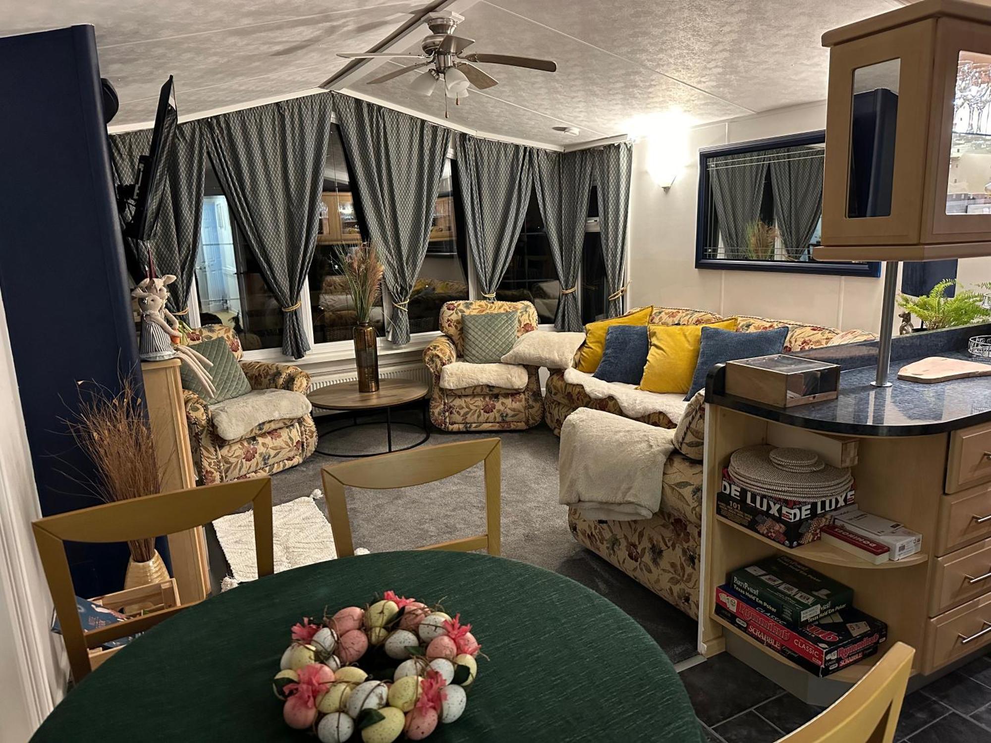 Caravan Rabbit House No 81 At Three Lochs Holiday Park 牛顿斯图尔特 外观 照片